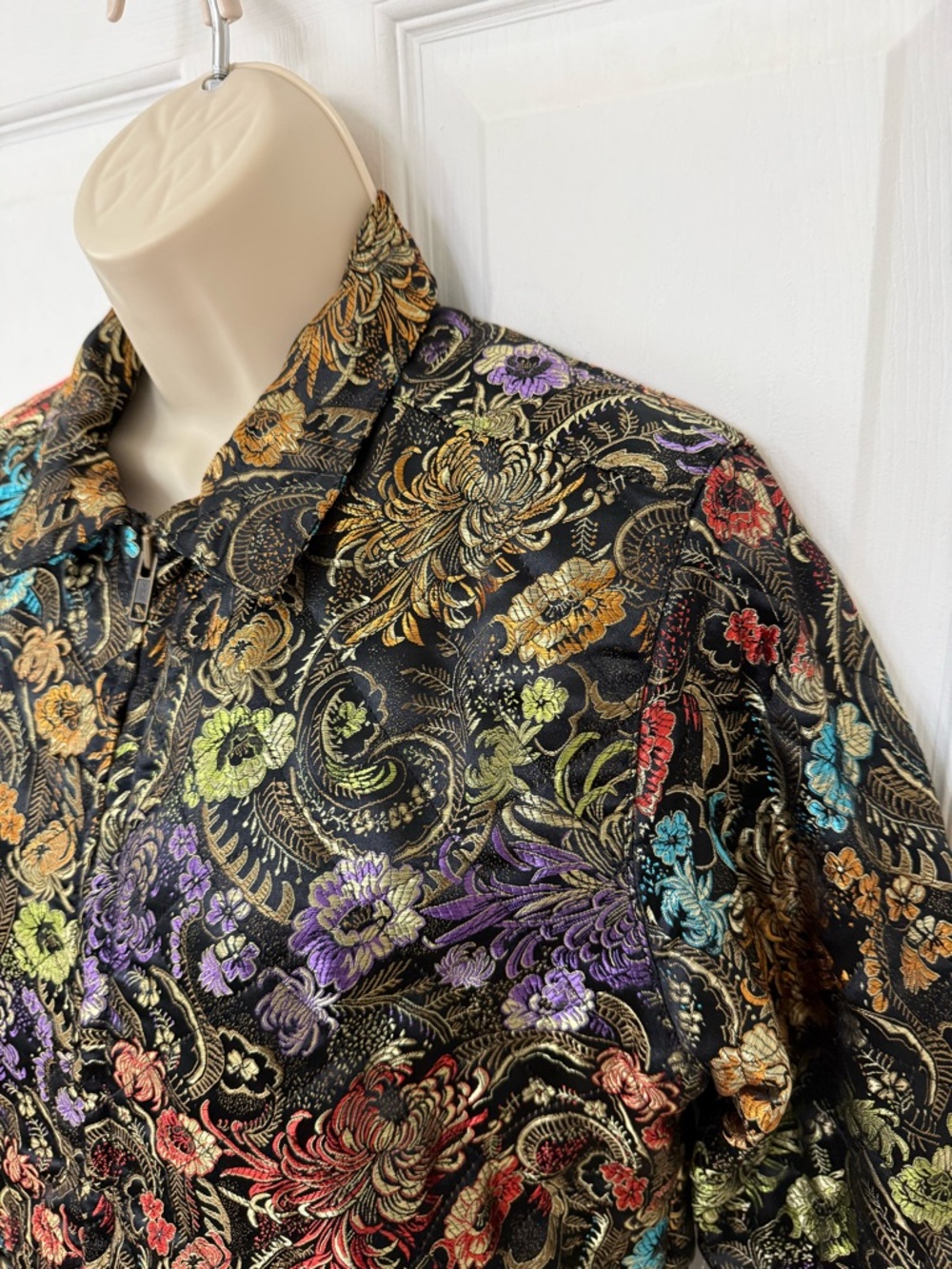 Chico’s Design Floral Brocade Quilted Jacket Size 0 (S) Zip Front - Picture 8 of 12